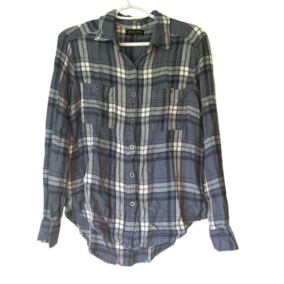 Kendall & Kylie Blue Plaid Long Sleeve Button Down Shirt Size Small - Picture 1 of 11